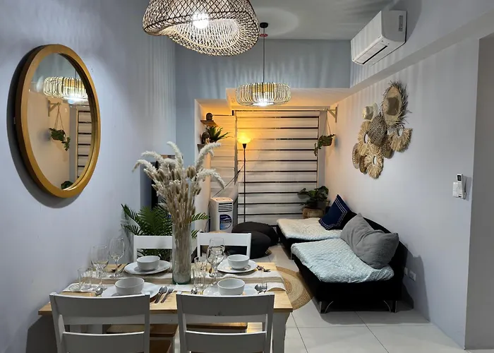 Glamorous 3br In Uptown Bgc W/bathtub Manila