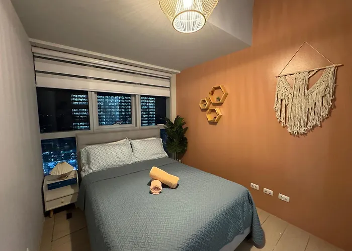 Glamorous 3br In Uptown Bgc W/bathtub