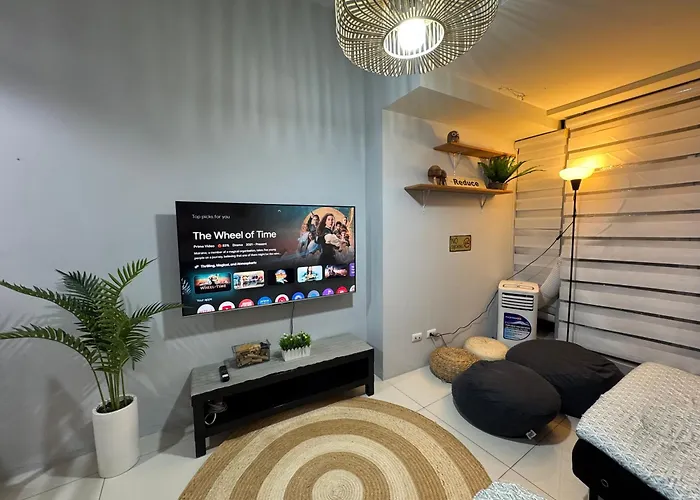 Glamorous 3br In Uptown Bgc W/bathtub Apartamento